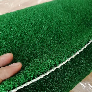 Зеленый полипропиленовый искусственный газон для собак